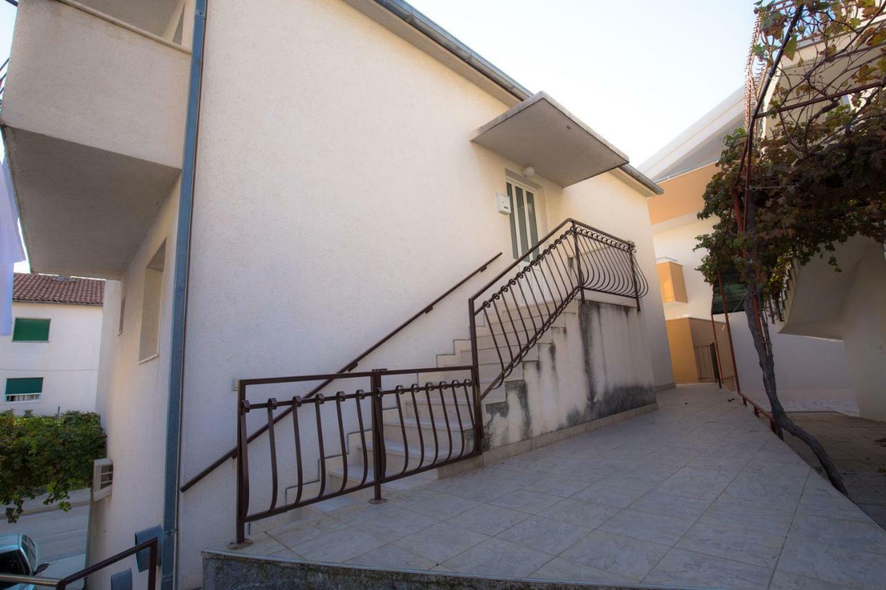 Dagulo Appartement Primošten Buitenkant foto