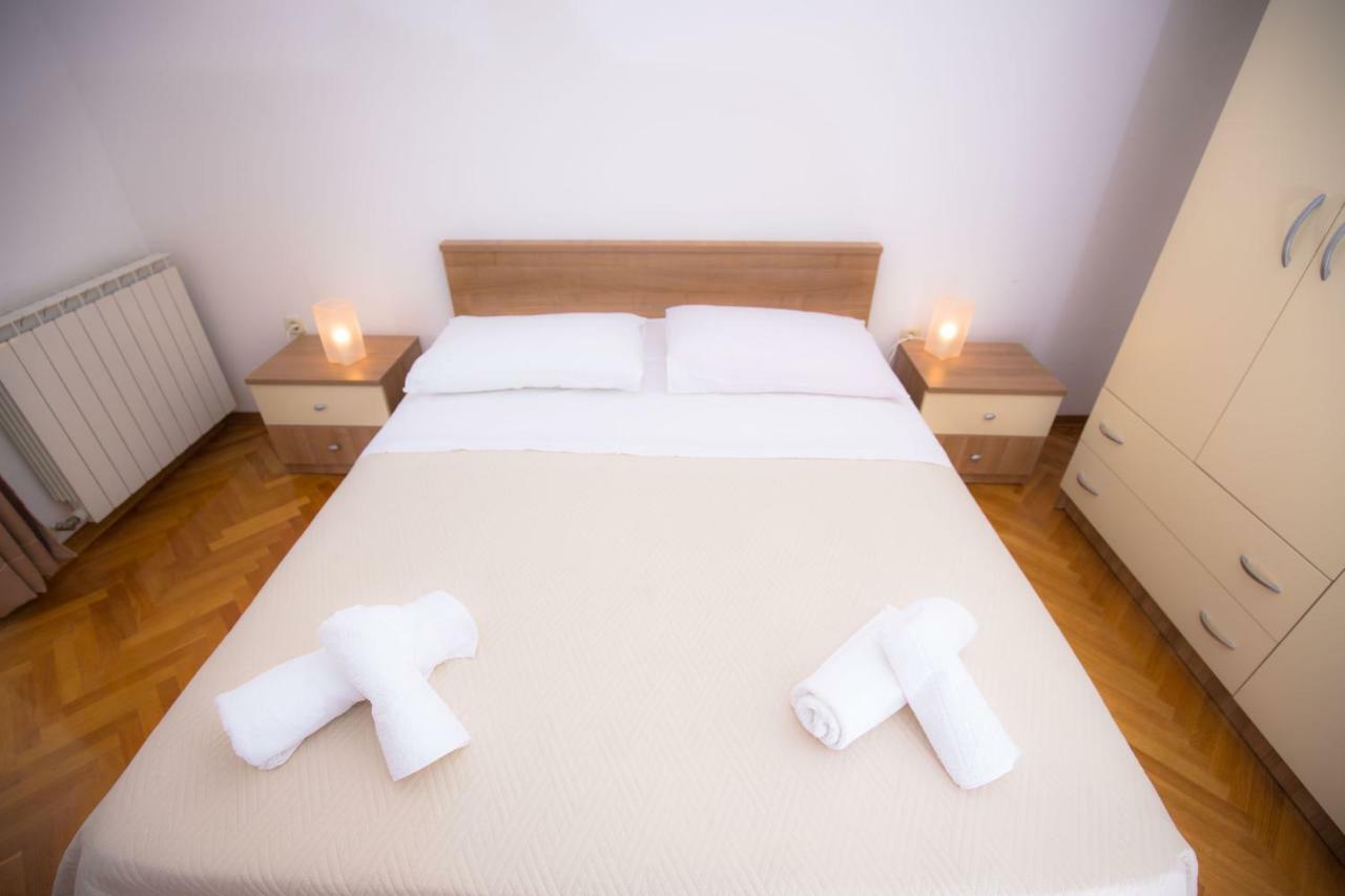 Dagulo Appartement Primošten Buitenkant foto