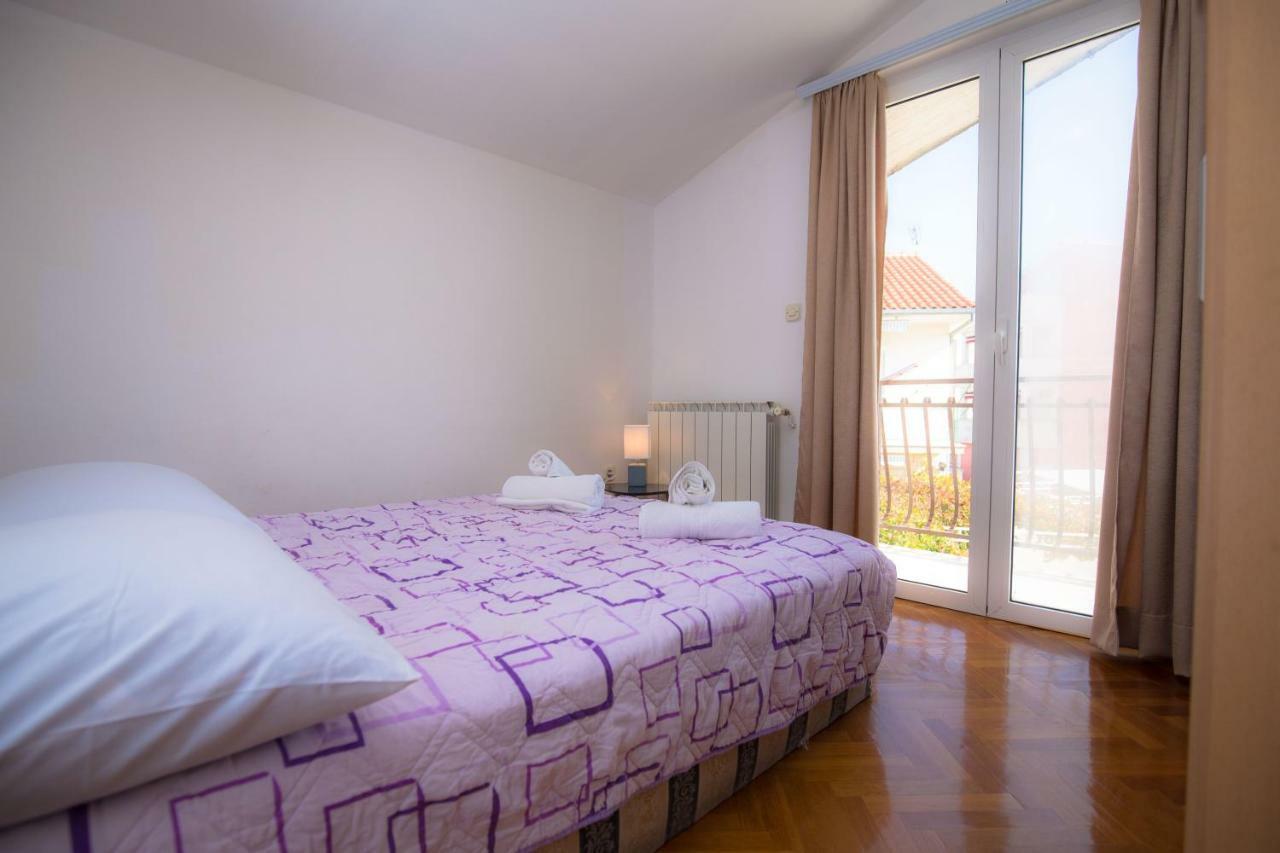 Dagulo Appartement Primošten Buitenkant foto